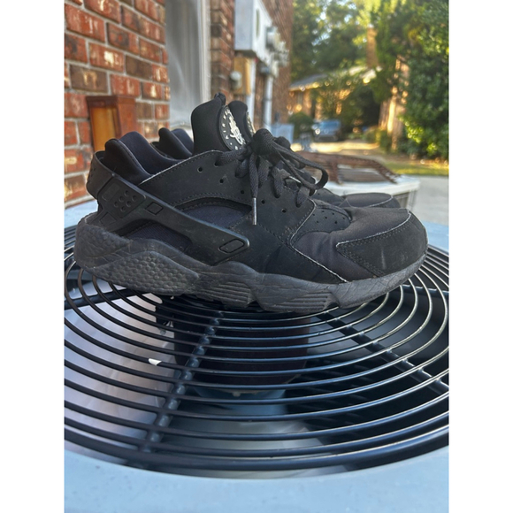 Nike Air Huarache Triple Black(Men’s 10.5) - Picture 3 of 14